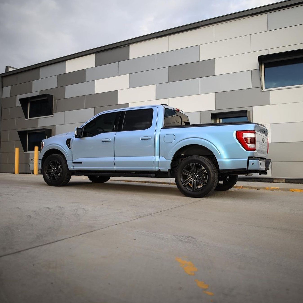 Azure Maya Blue (DS04-HD)