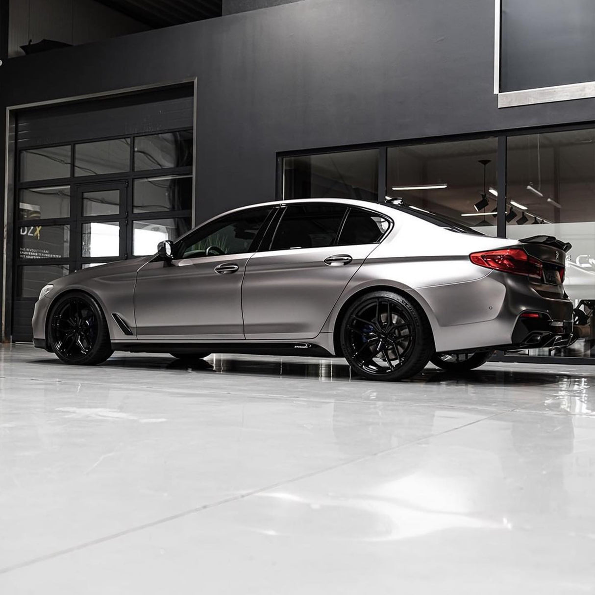 Gunsmoke Grey (ECH02)