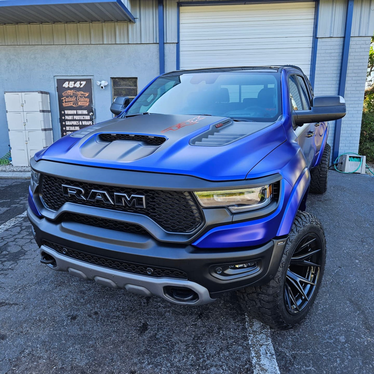 Lapis Blue (VCH420-S)